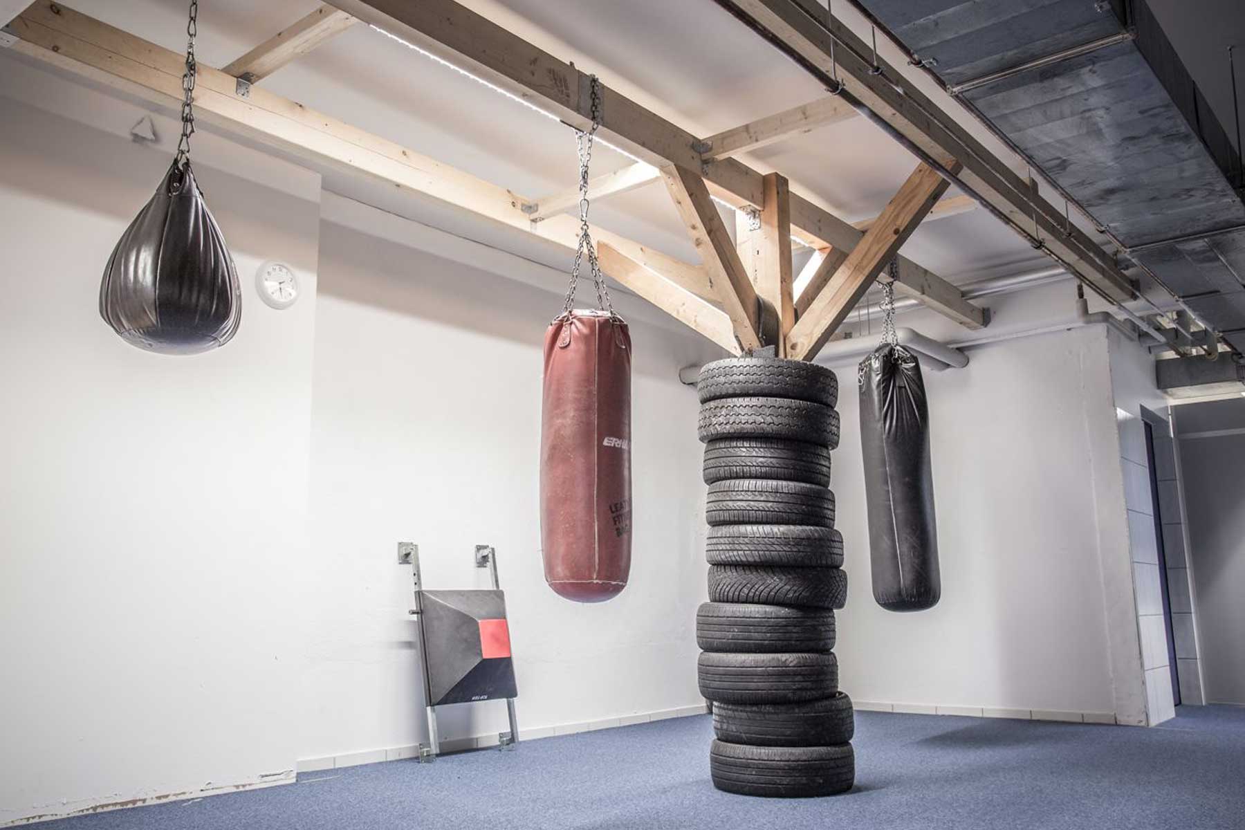 Sandsäcke und Schlagtraining
